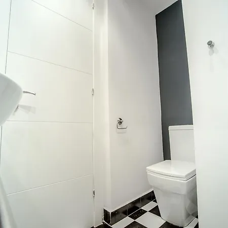 No 15 - The Streets Apartment